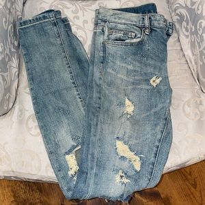 MNML Sz. 30 skinny distressed jeans